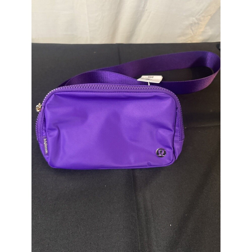 lululemon NWT Everywhere Belt Bag College Purple 1L